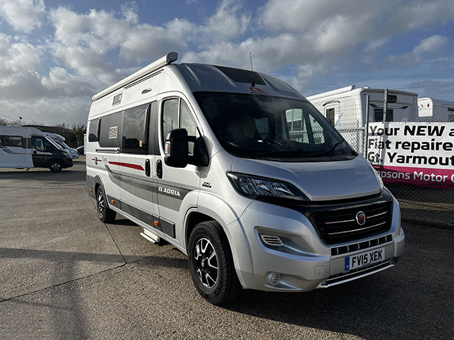 Foto van ADRIA TWIN 640 SLX