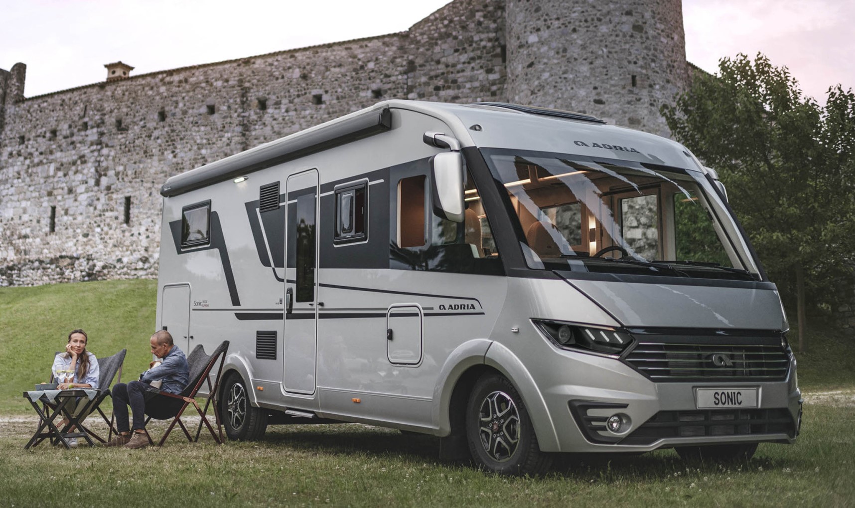 Foto van ADRIA SONIC I 700 SL
