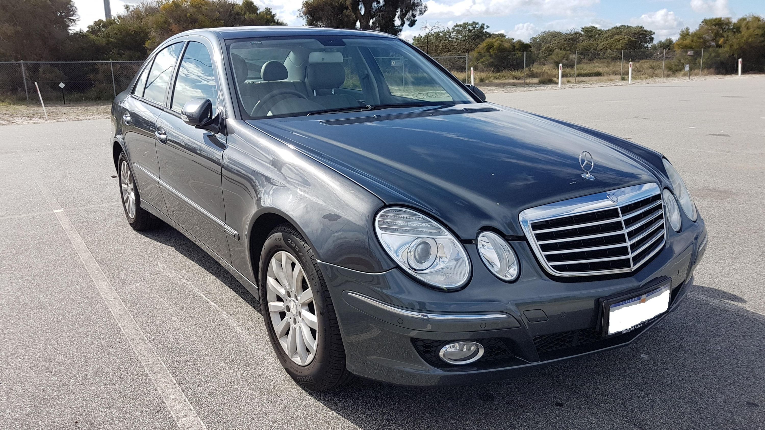 Foto van MERCEDES-BENZ E 200 KOMPRESSOR