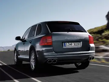 Foto van PORSCHE CAYENNE TURBO