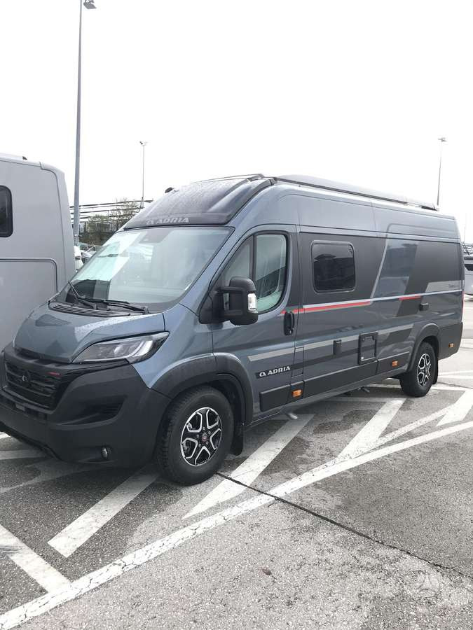 Foto van ADRIA TWIN 640 SLX