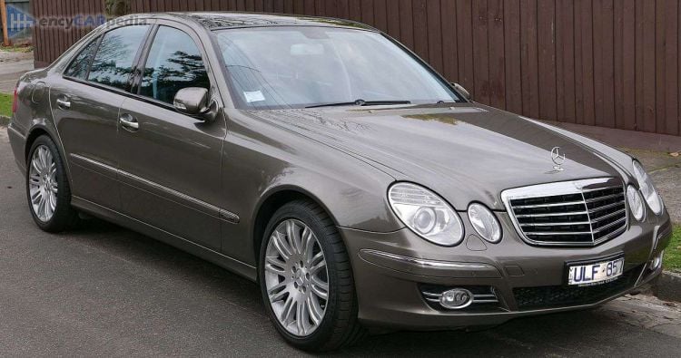 Foto van MERCEDES-BENZ E 200 KOMPRESSOR