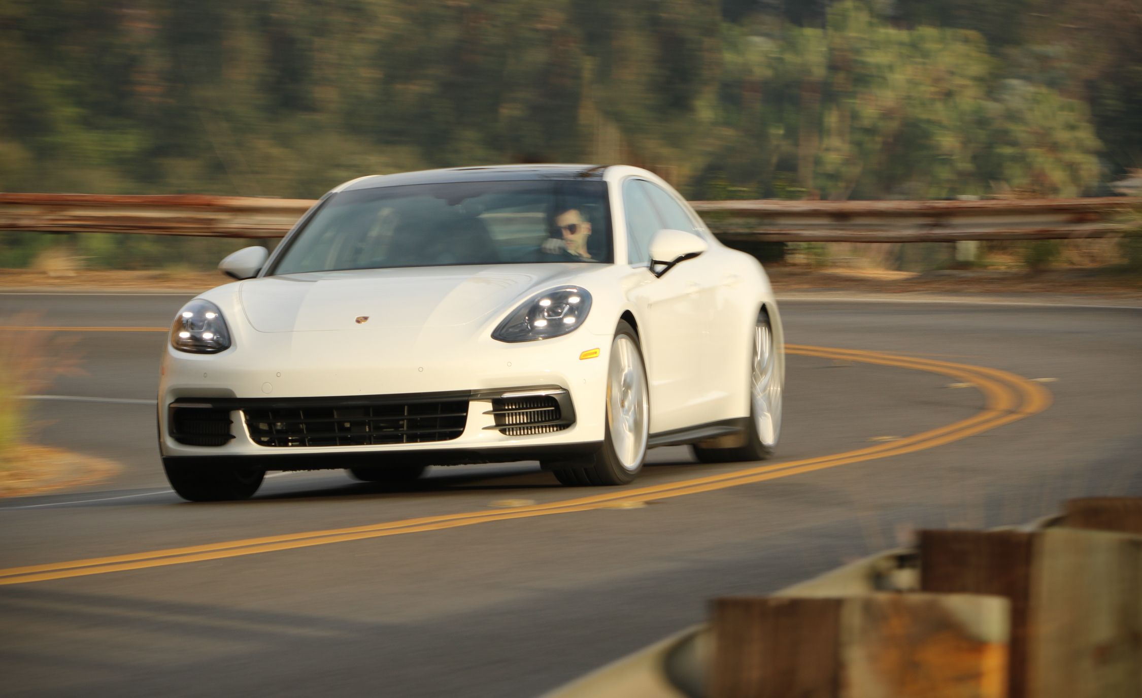 Foto van PORSCHE PANAMERA 4S