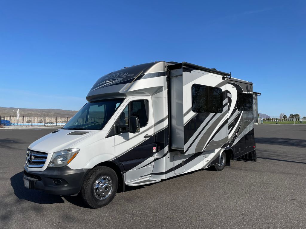 Foto van HYMER SERENGETI