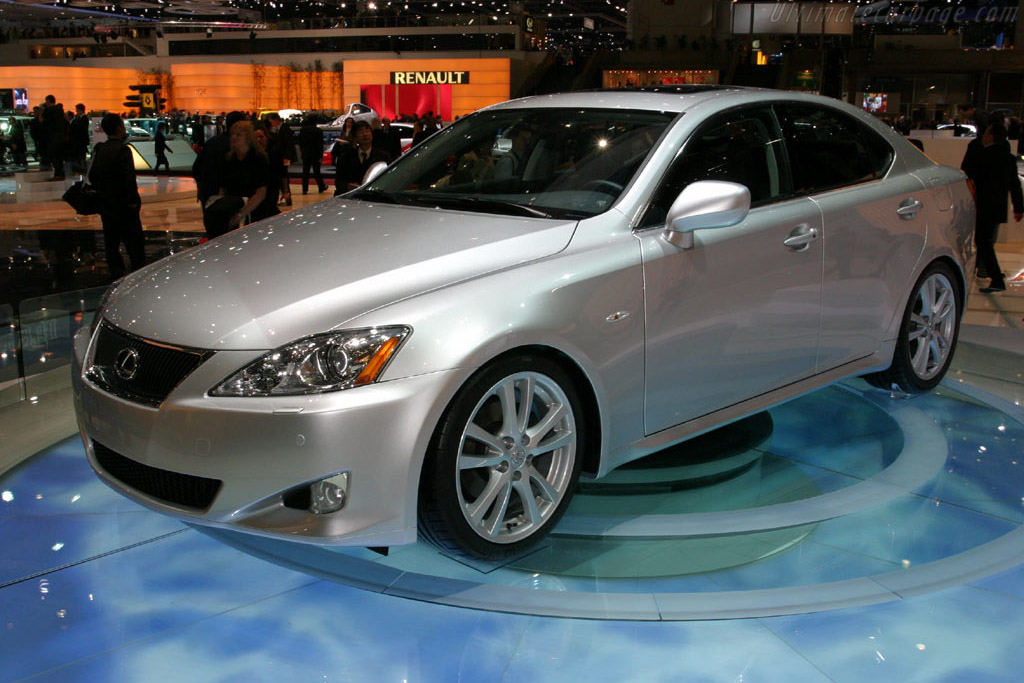 Foto van LEXUS LEXUS IS220D