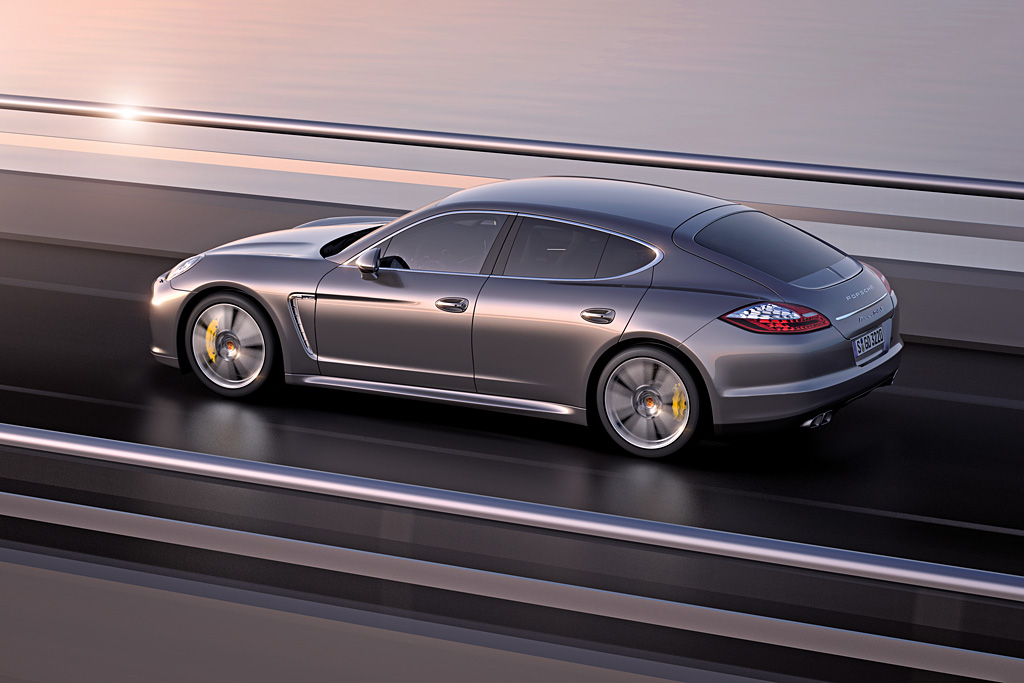 Foto van PORSCHE PANAMERA TURBO S