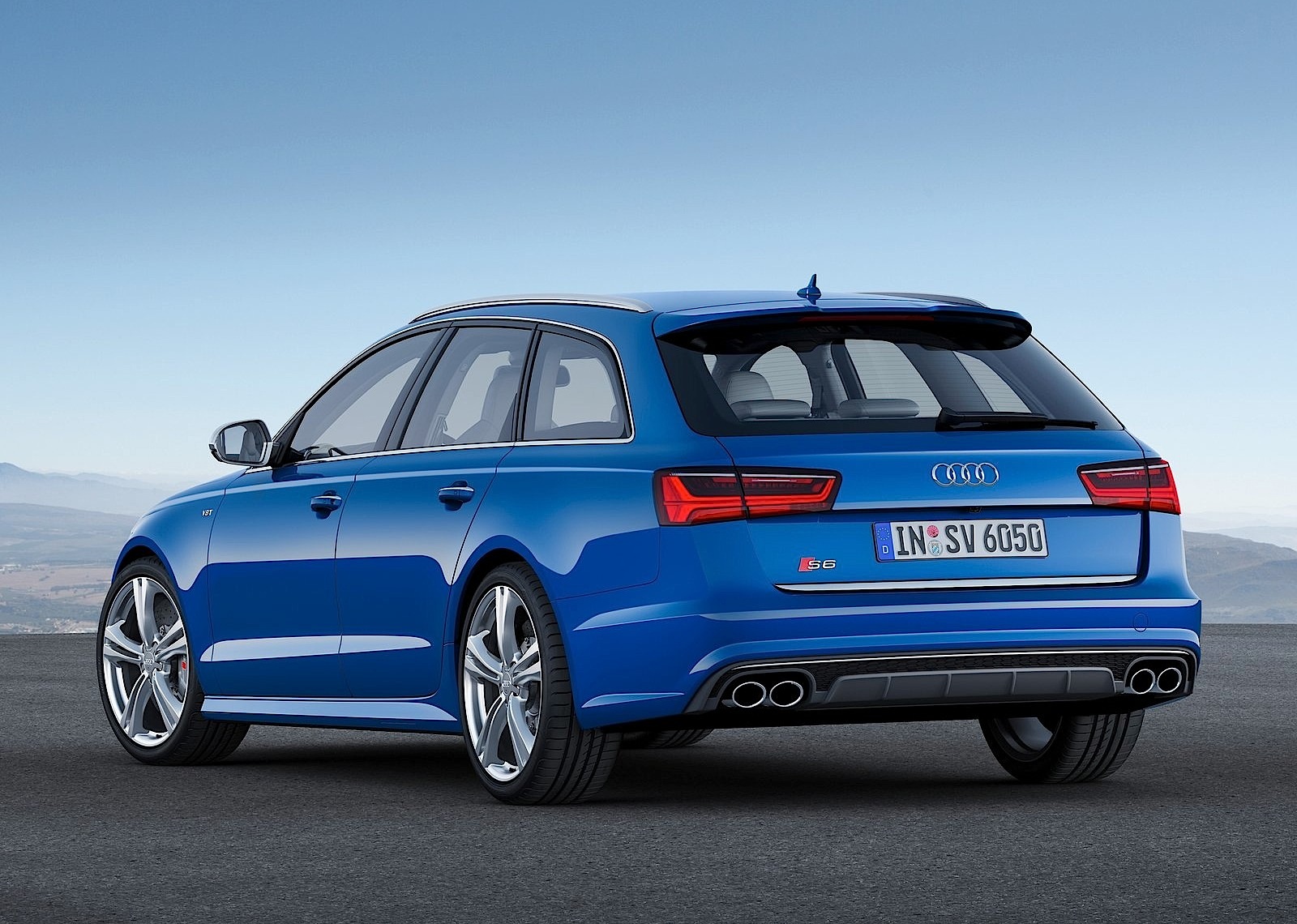 Foto van AUDI S6 AVANT