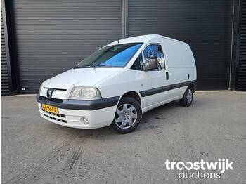 Peugeot Expert 220c 2.0hdi  2006 - voorkant