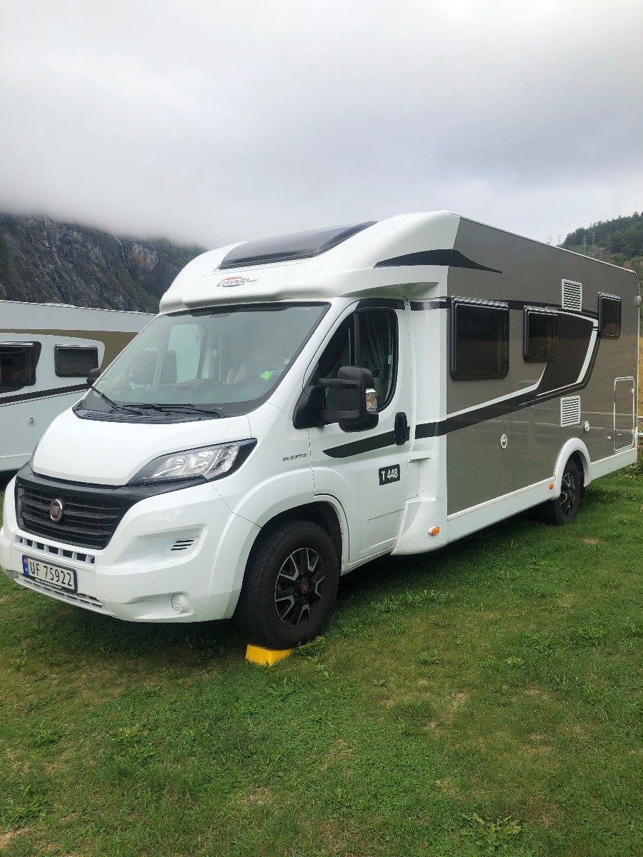 Foto van CAPRON T447