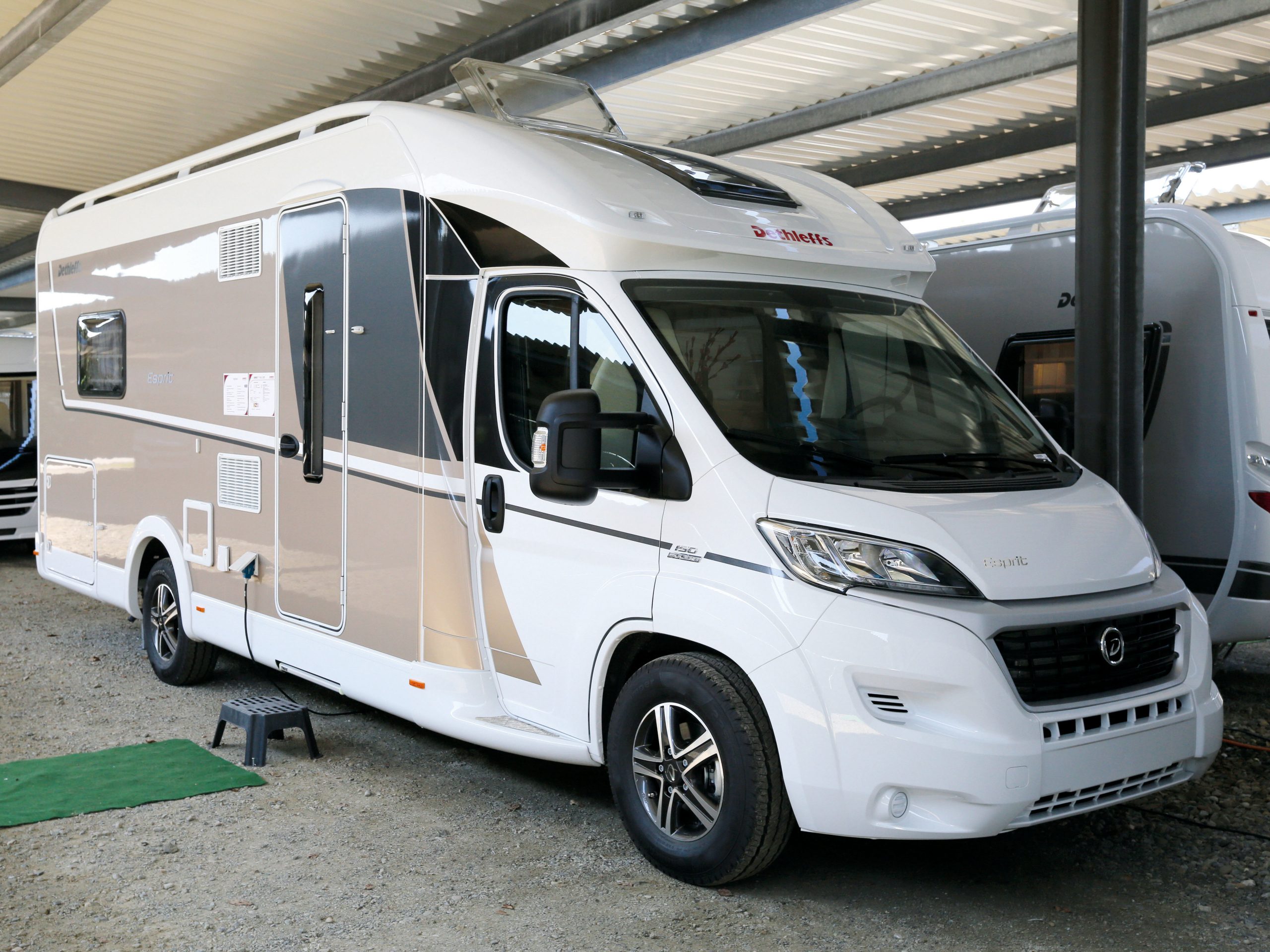 Foto van DETHLEFFS T 6810-2