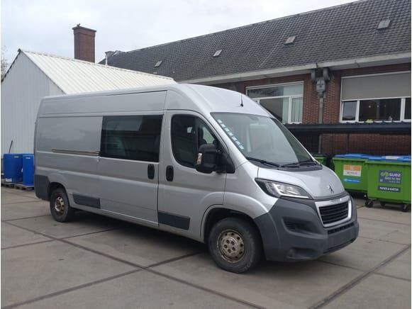 Peugeot Boxer Multicab  2018 - voorkant