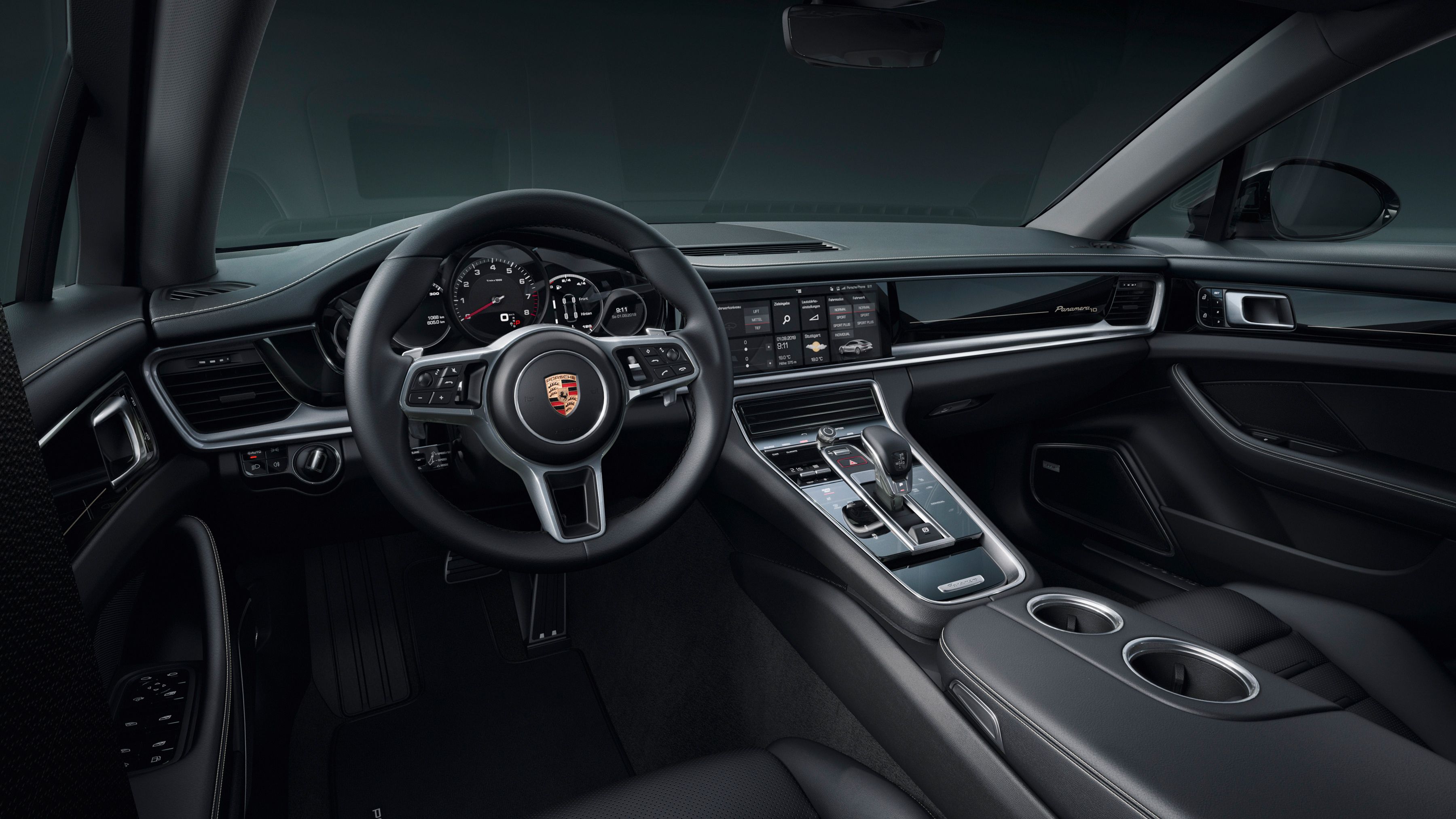 Foto van PORSCHE PANAMERA 4