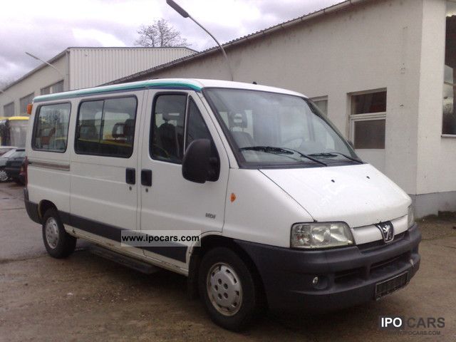 Peugeot Boxer 330c 2.8hdi  2003 - voorkant
