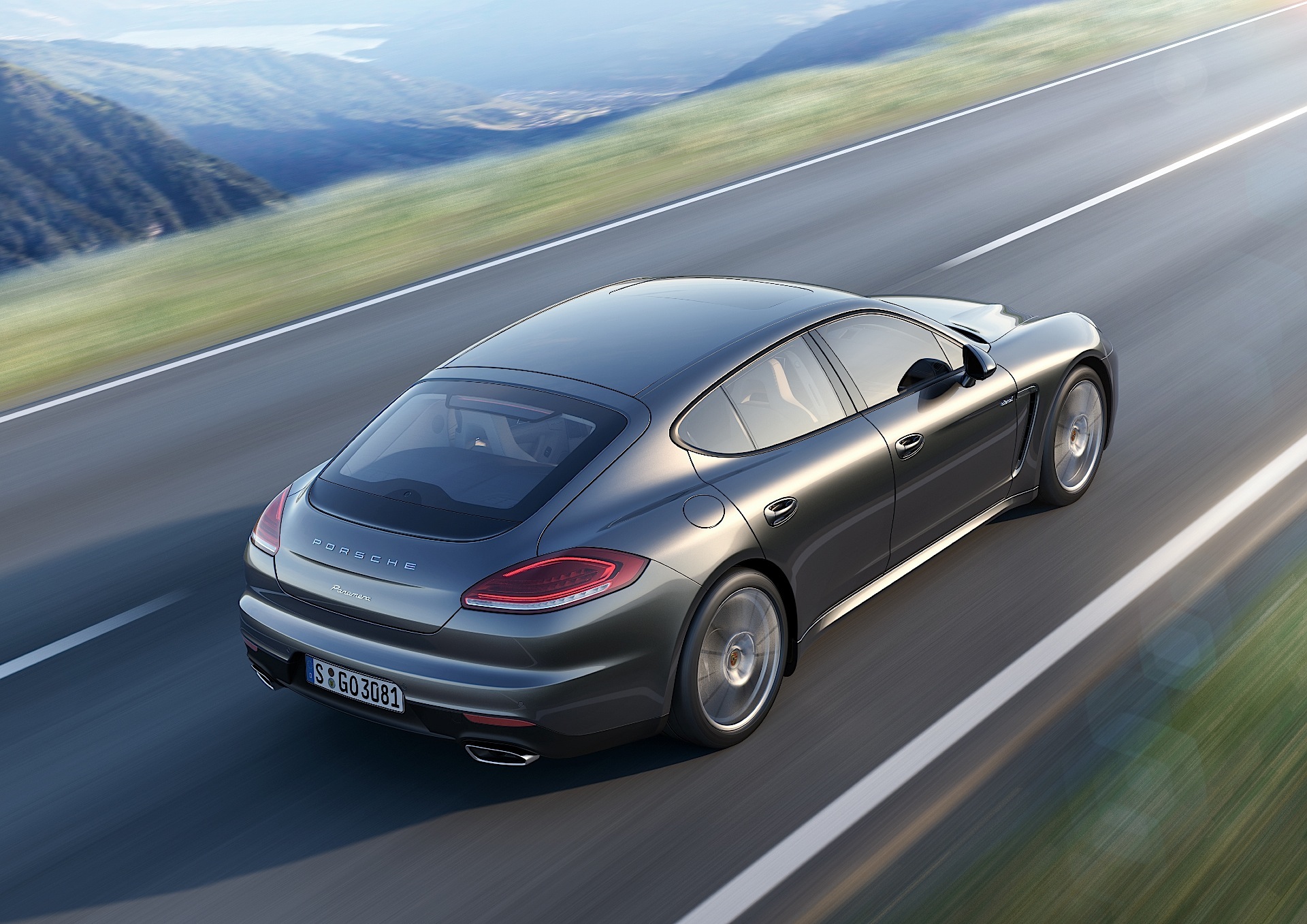 Foto van PORSCHE PANAMERA DIESEL