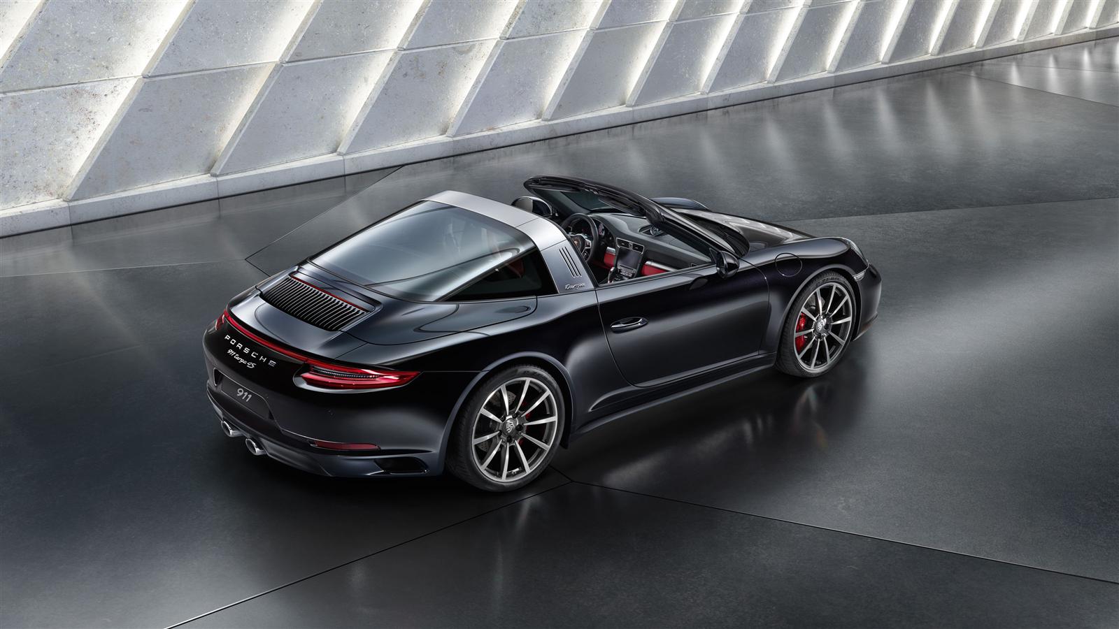Foto van PORSCHE 911 TARGA 4