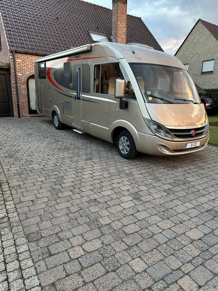 Foto van BUERSTNER BU I727