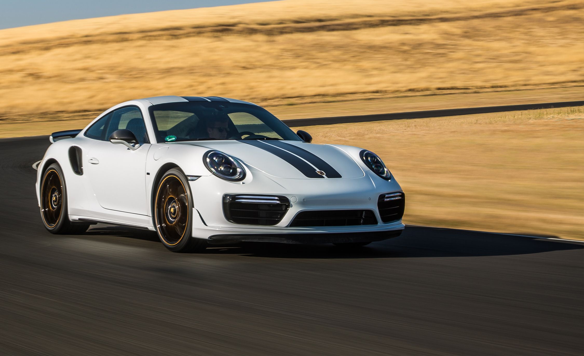 Foto van PORSCHE 911 TURBO S