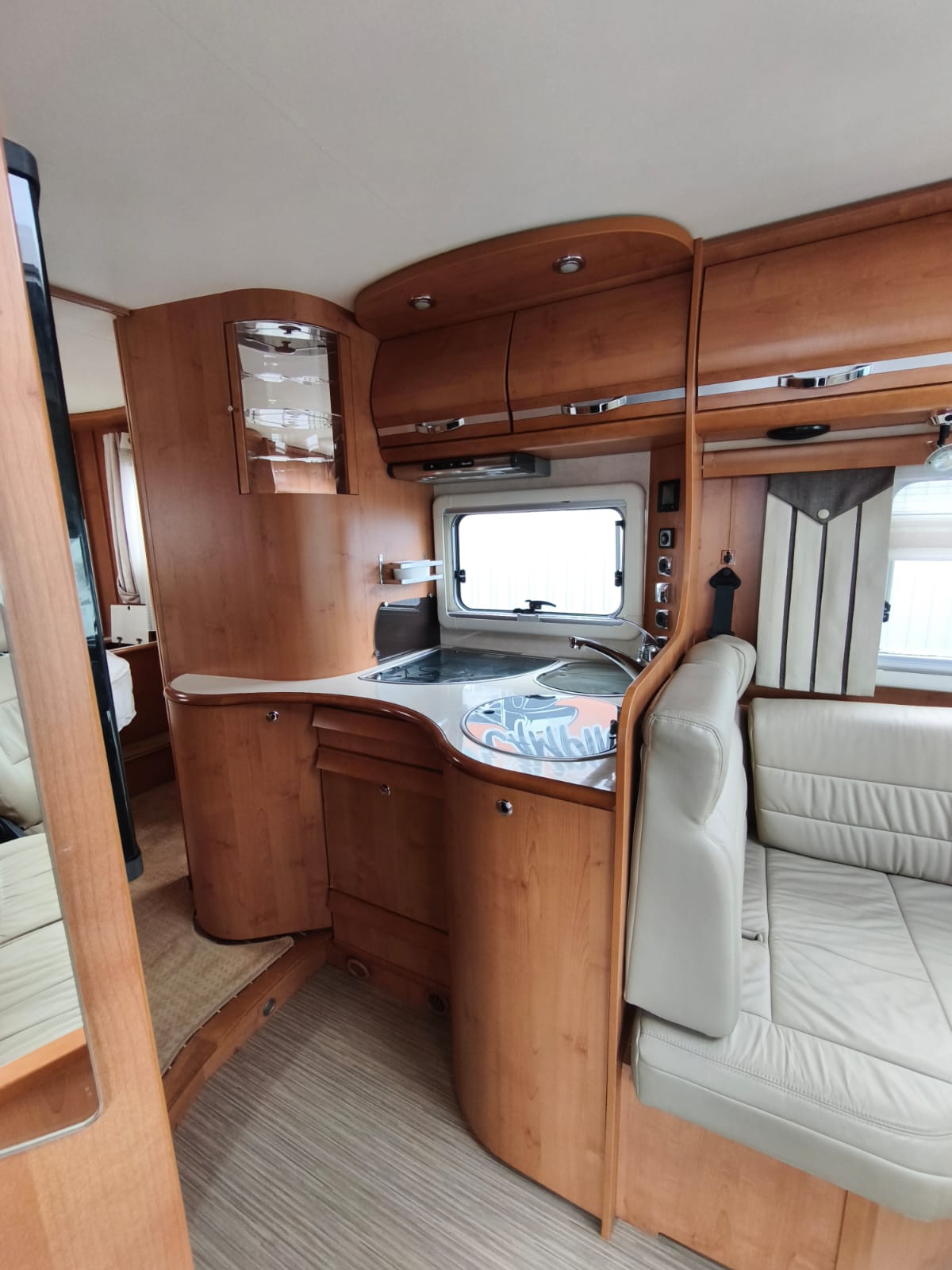 Foto van RAPIDO 690F