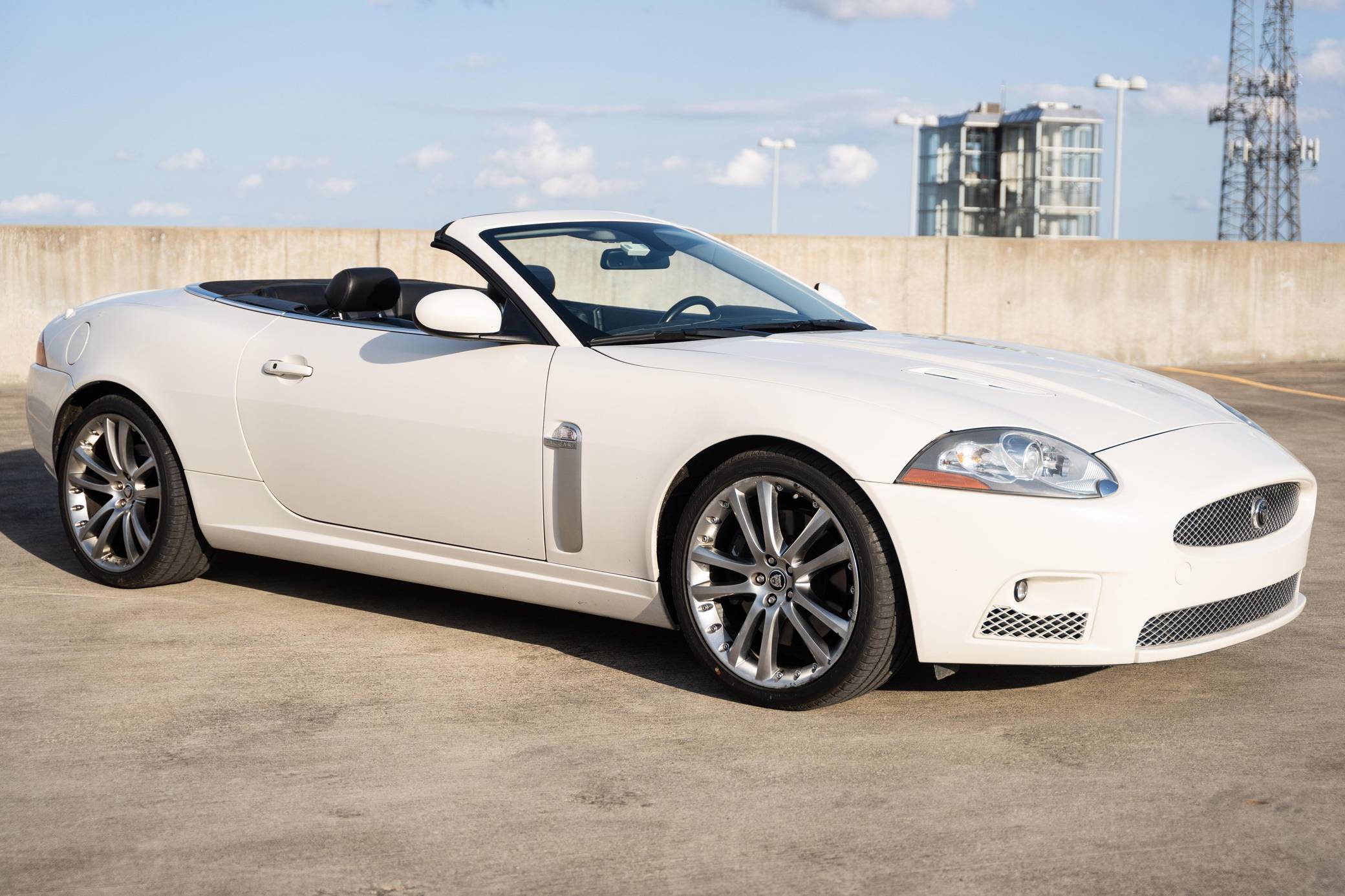 Foto van JAGUAR JAGUAR XKR CONVERTIBLE