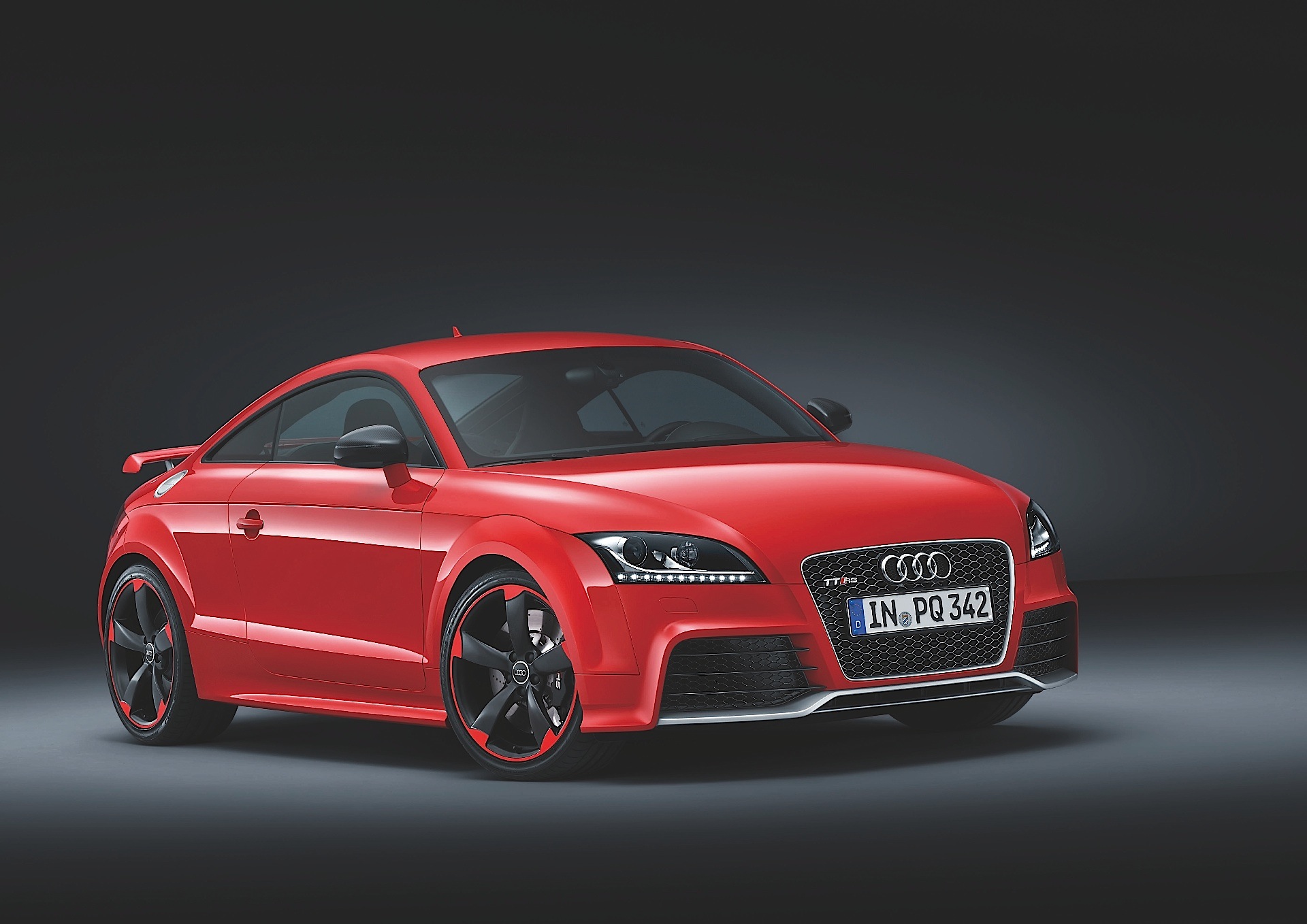 Foto van AUDI TT RS COUPE