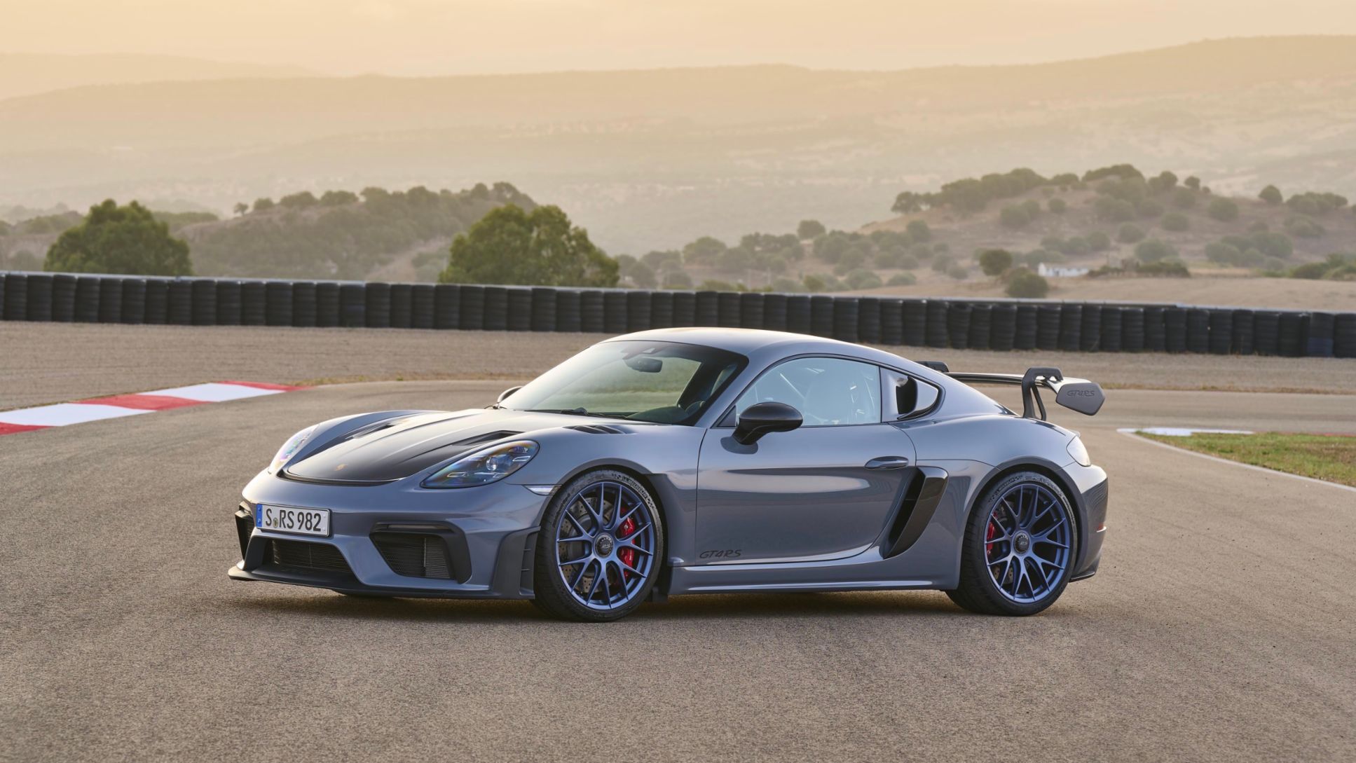 Foto van PORSCHE 718 CAYMAN GTS