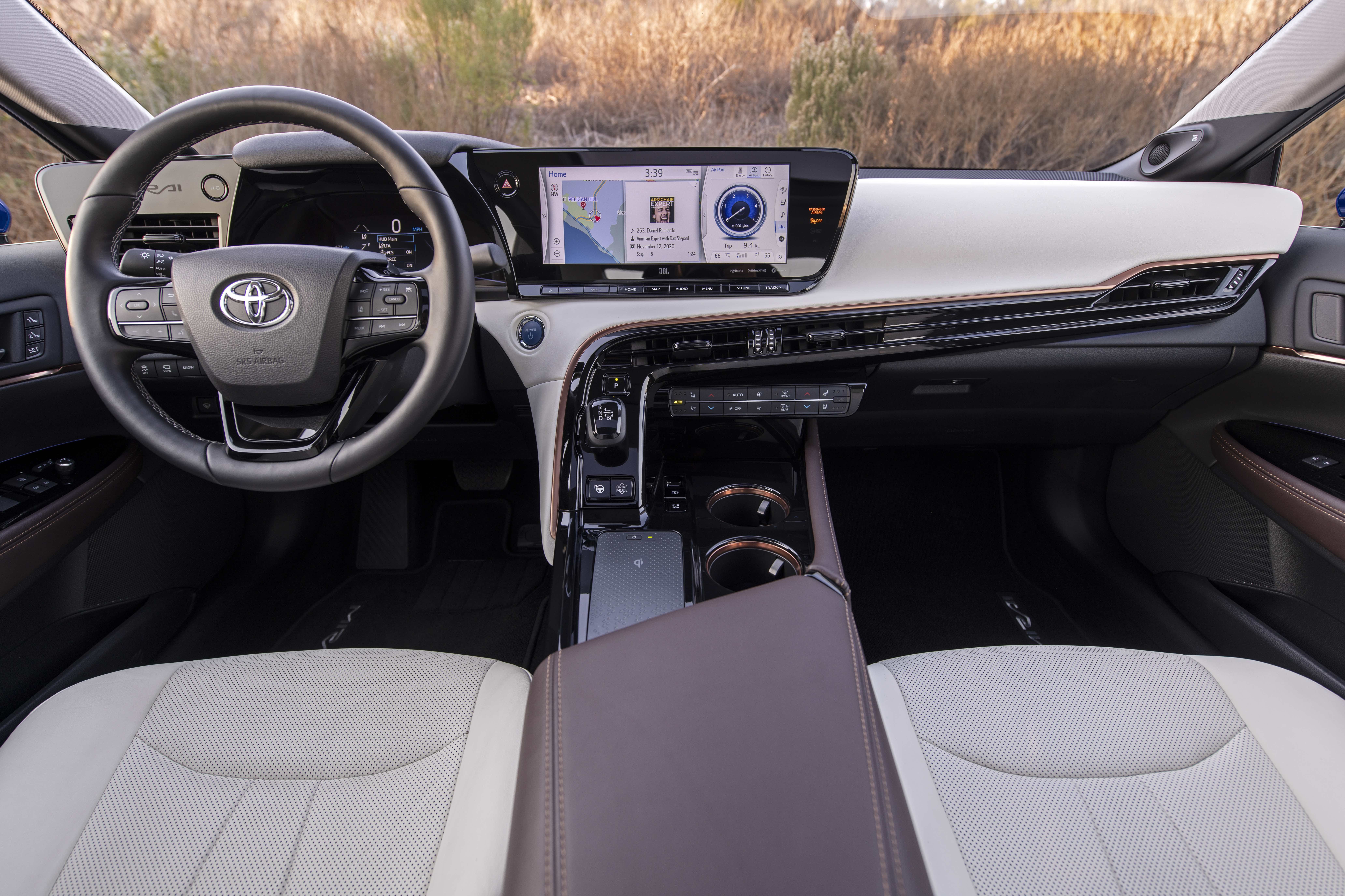 Foto van TOYOTA MIRAI