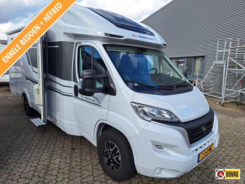Foto van ADRIA MATRIX 650SL