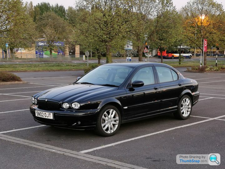 Foto van JAGUAR X-TYPE 2.5 V6