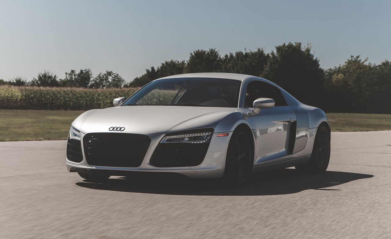 Foto van AUDI R8 COUPE