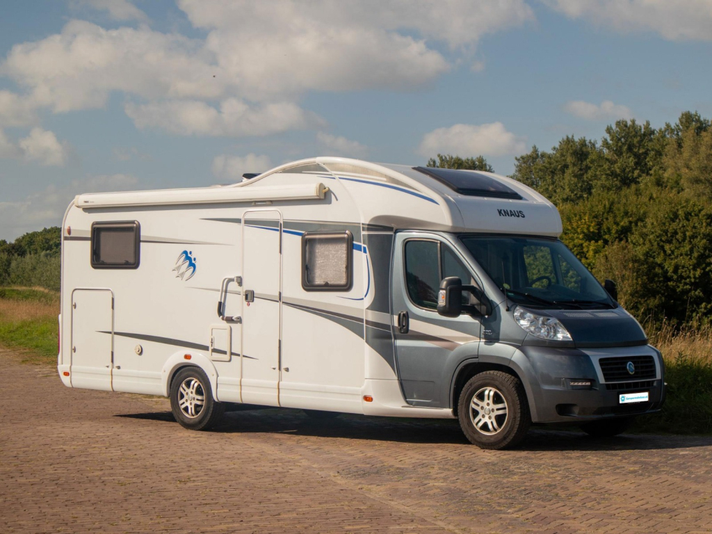 Foto van KNAUS R21