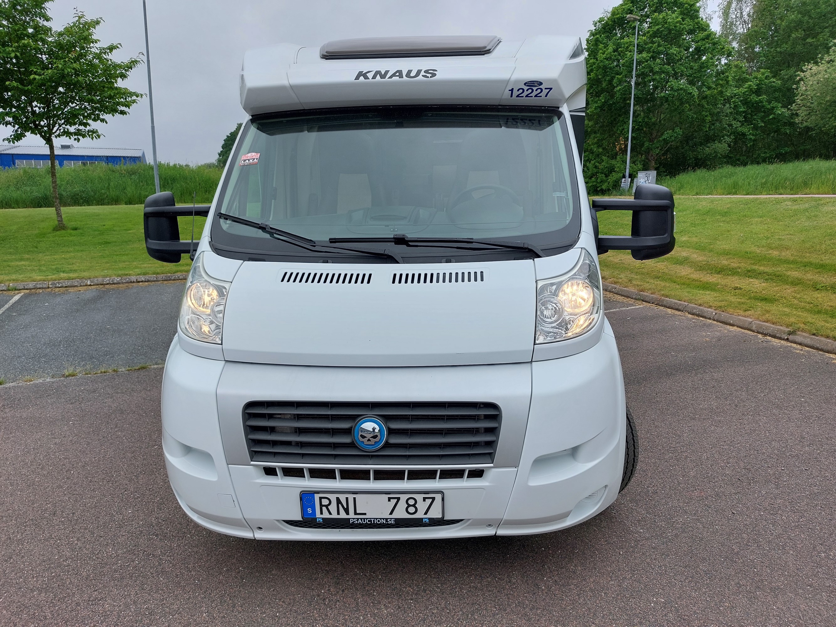 Foto van KNAUS R16