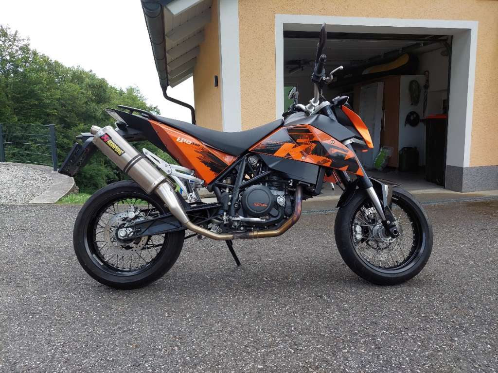 Foto van KTM KTM 690 SM (46,8 KW)