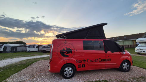 Foto van WESTFALIA NUGGET AUFSTELLDACH