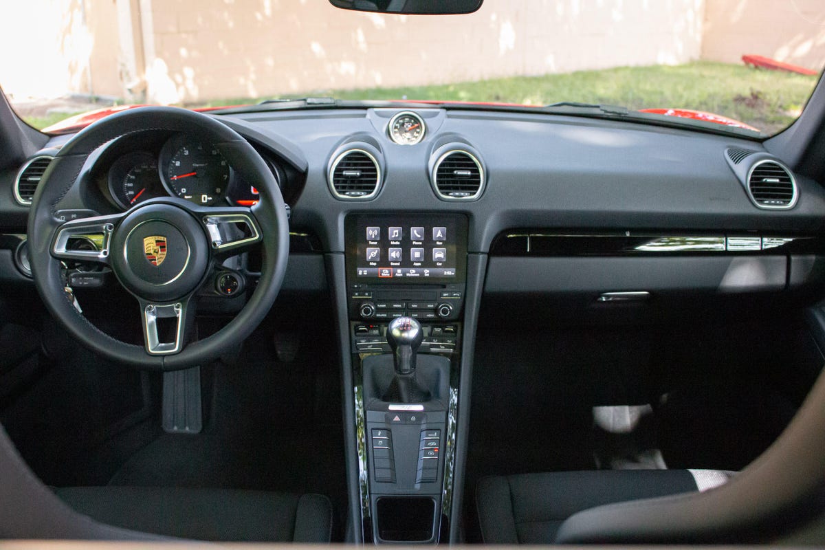 Foto van PORSCHE 718 CAYMAN T