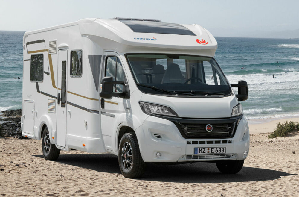 Foto van EURA MOBIL PRS 695 EB
