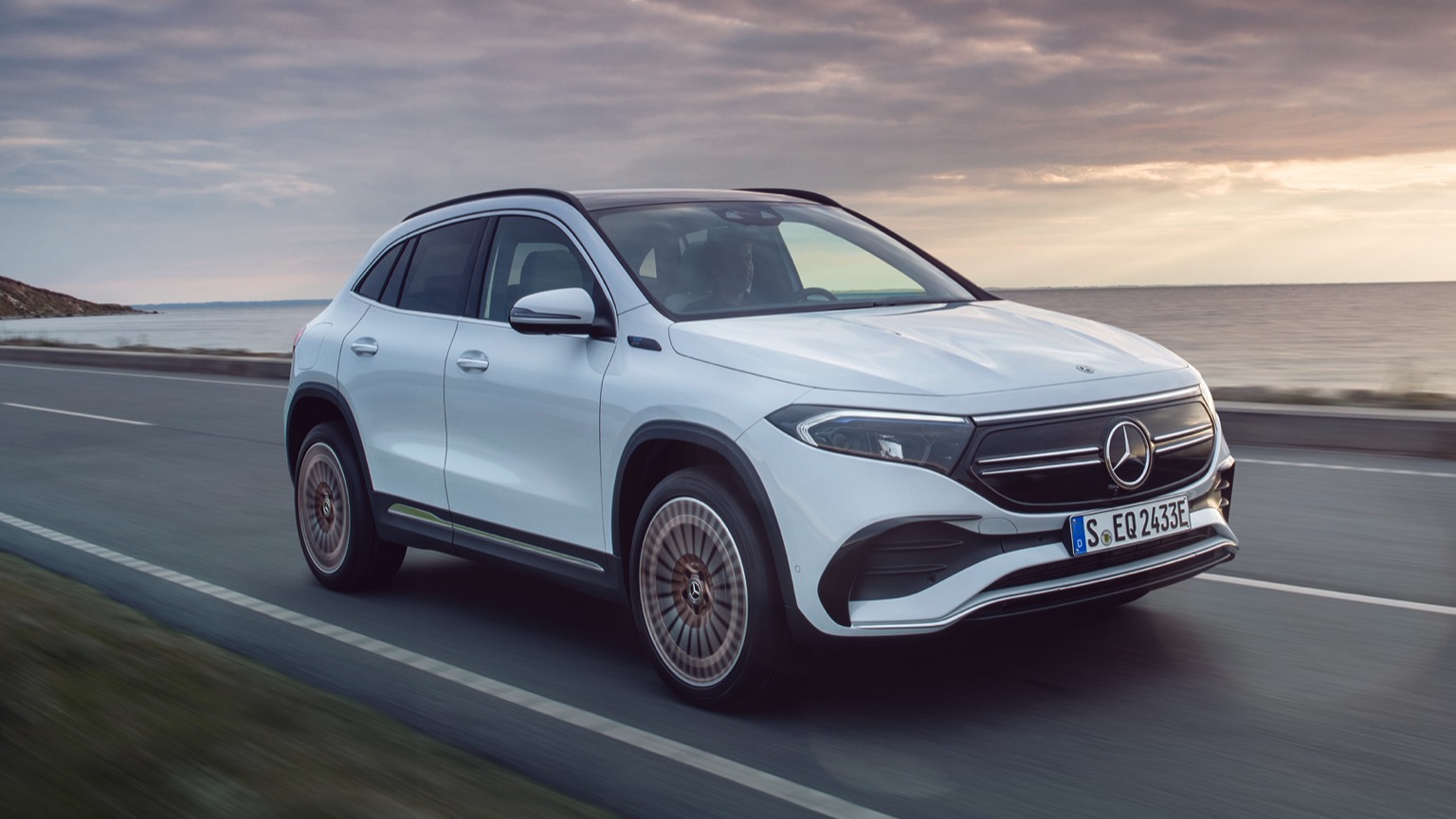Mercedes-Benz Eqa 250 Bns Sol. AMG 2021 - voorkant