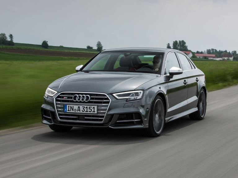 Foto van AUDI S3 LIMOUSINE