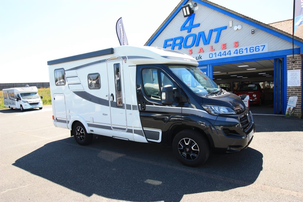 Foto van HYMER VAN374SL