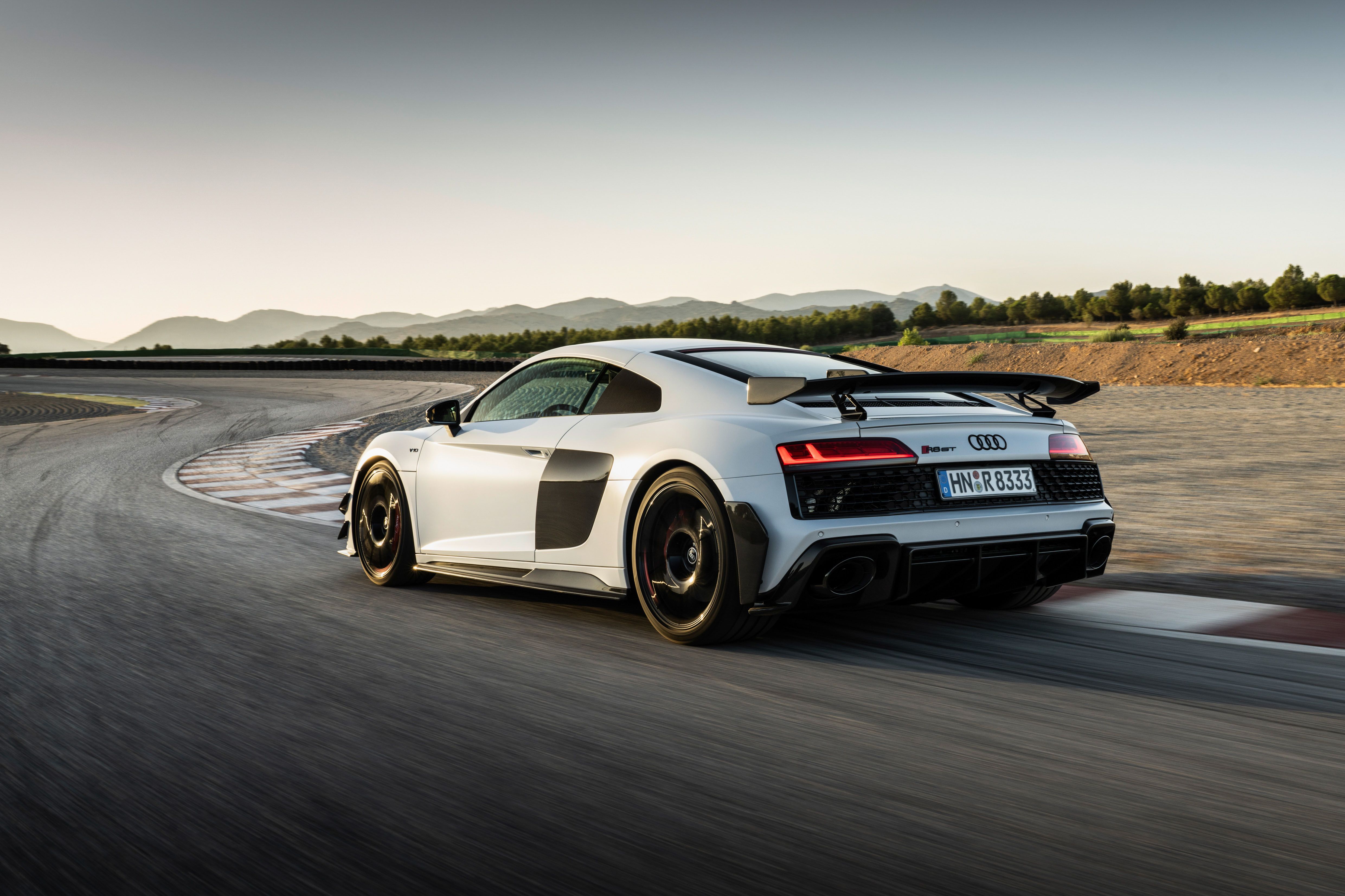 Foto van AUDI R8 COUPE