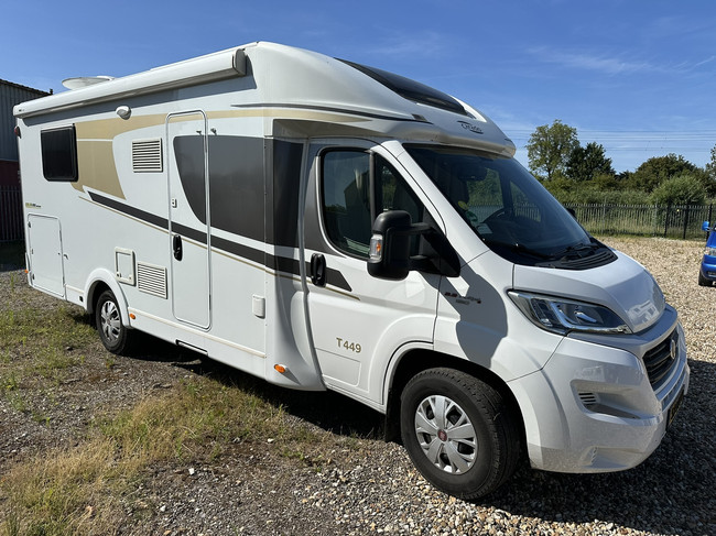 Foto van CAPRON T 339