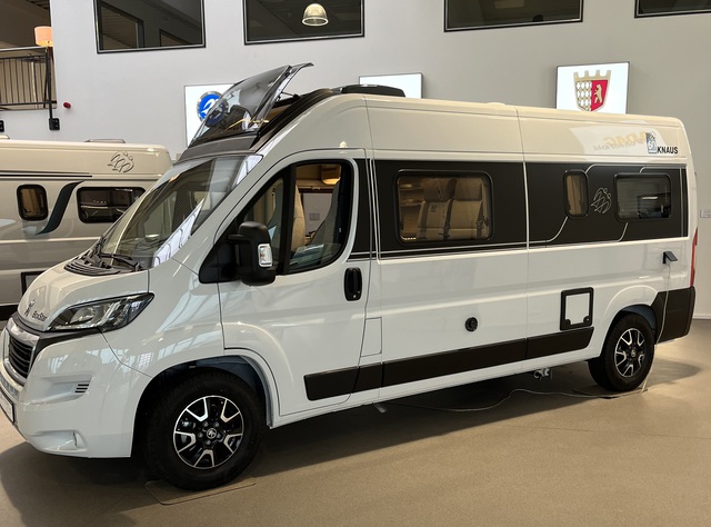 Foto van KNAUS R17