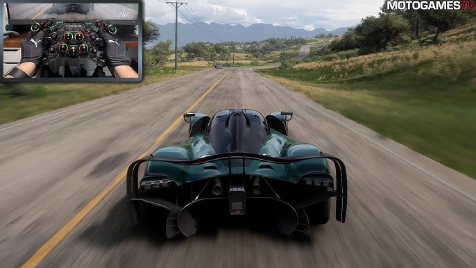 Aston Martin Valkyrie  2022 - voorkant