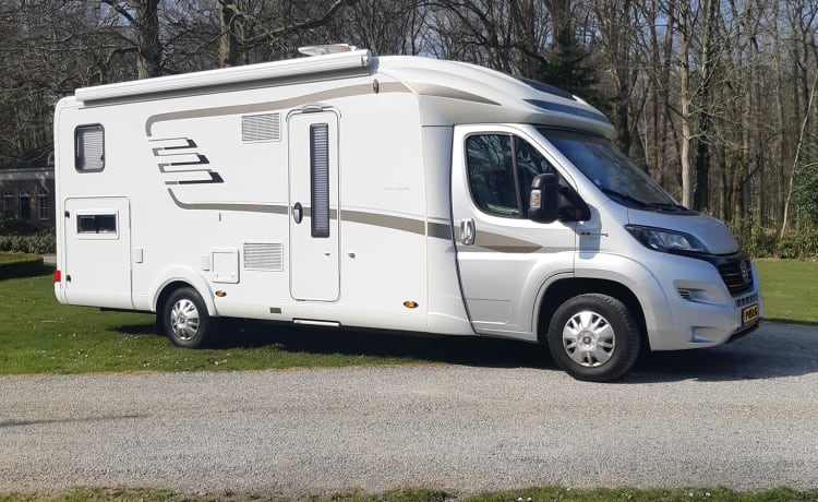 Foto van HYMER T 698 CL