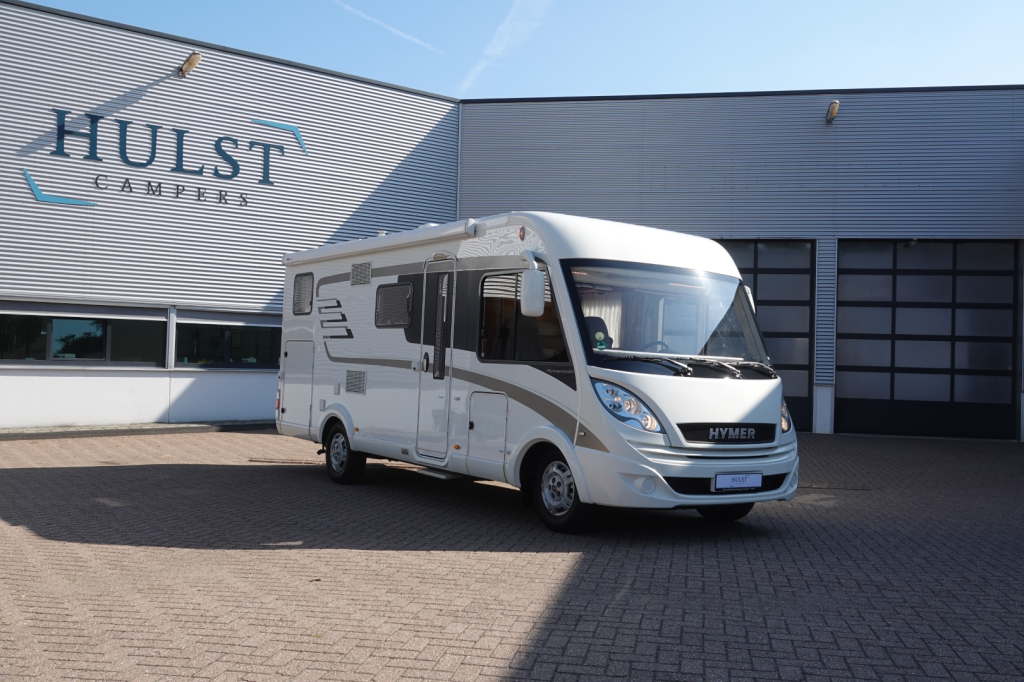 Foto van HYMER B 704 PL