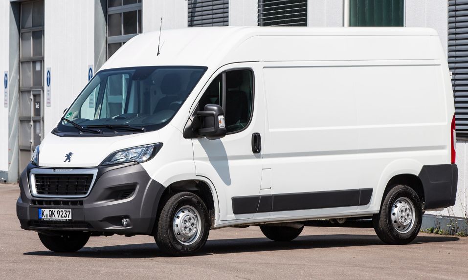 Peugeot Boxer 330 L2h2 2.2hdi 12 0  2008 - voorkant