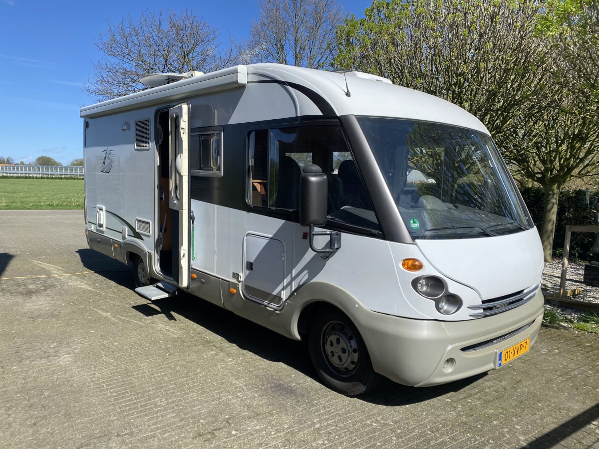 Foto van BUERSTNER I660