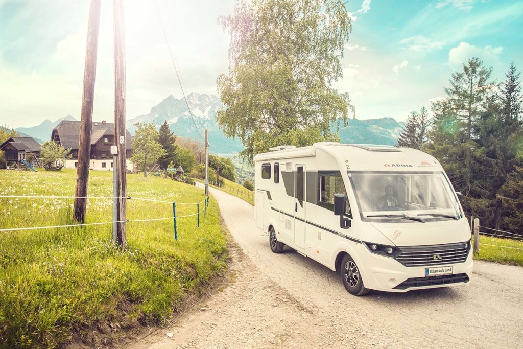 Foto van ADRIA SONIC I 700 SL
