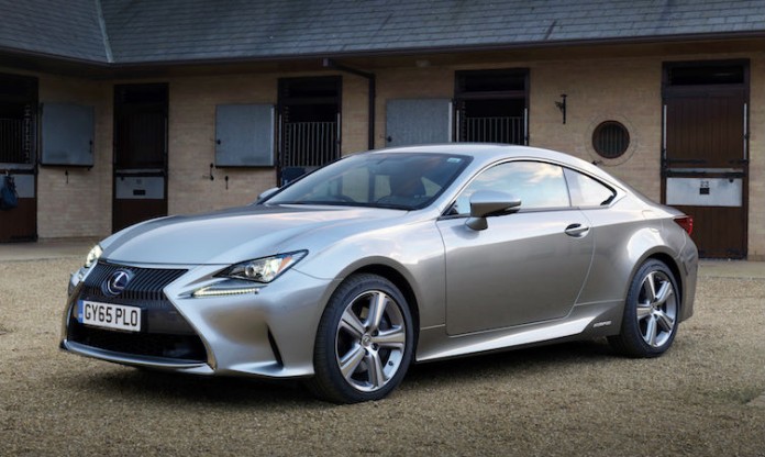 Foto van LEXUS LEXUS RC300H