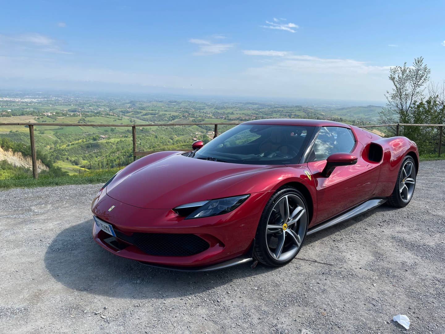 Foto van FERRARI 296 GTB