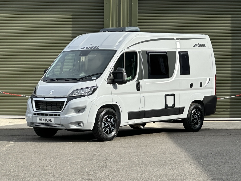 Foto van POESSL ROADCAMP